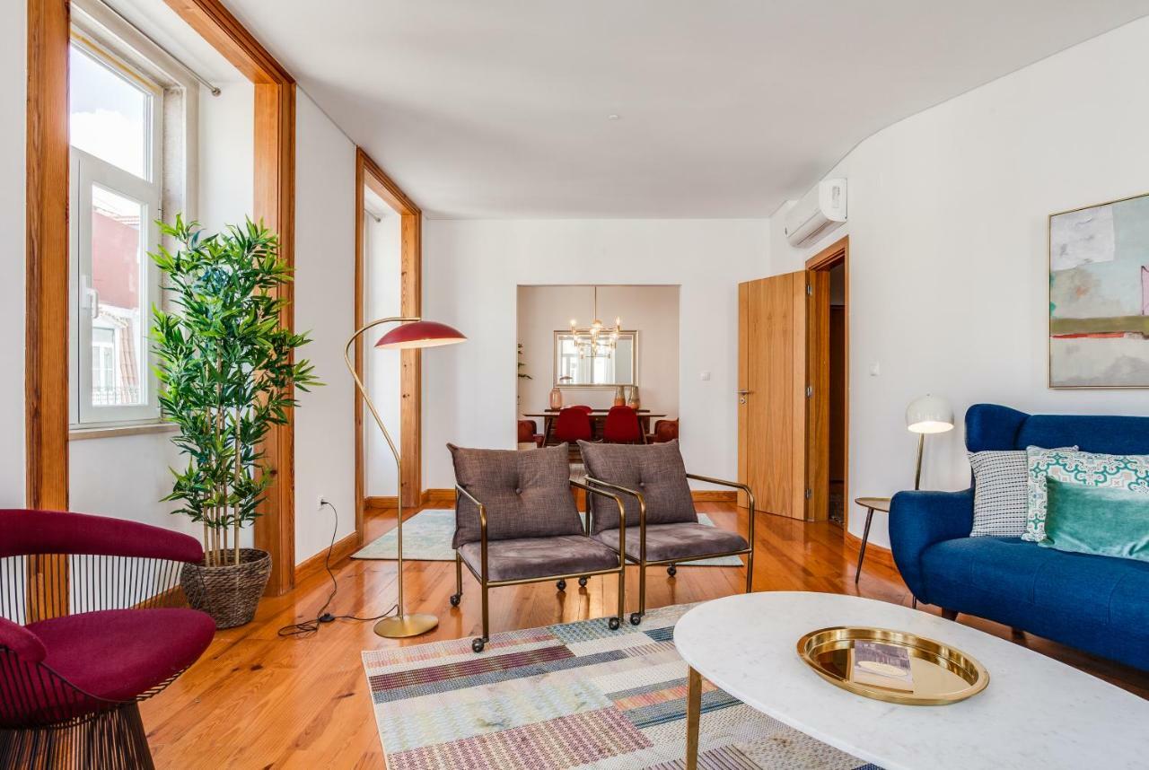 Baixa Beautiful And Luminous 3 Bdr Flat *