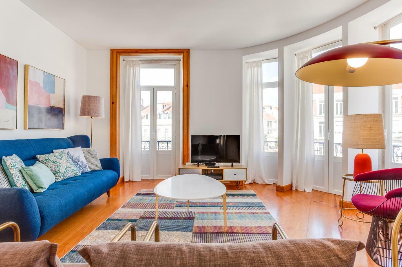 Baixa Beautiful And Luminous 3 Bdr Flat Apartment