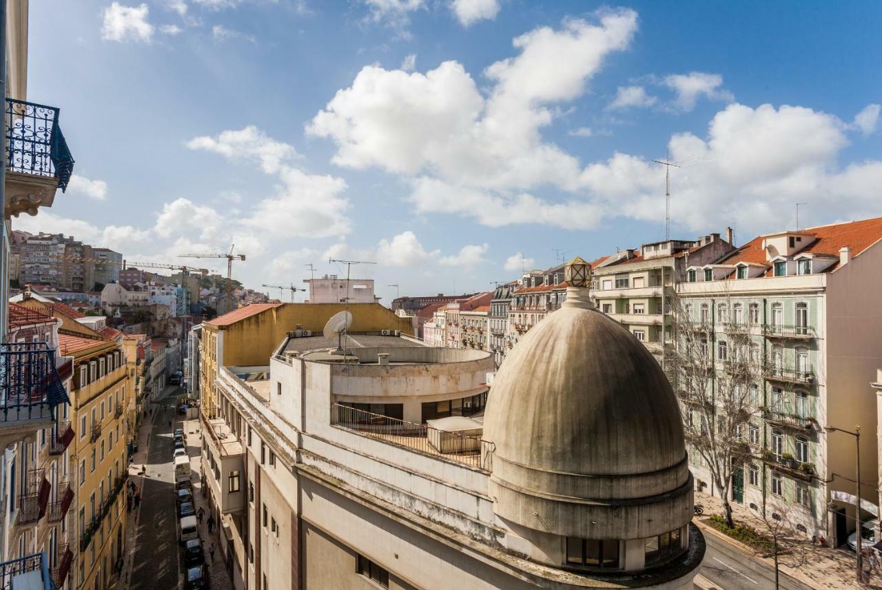 Baixa Beautiful And Luminous 3 Bdr Flat