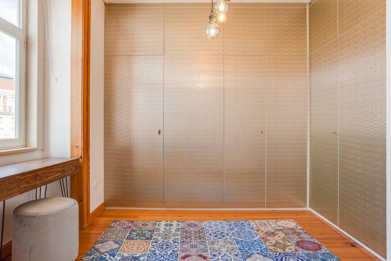 Baixa Beautiful And Luminous 3 Bdr Flat Apartment