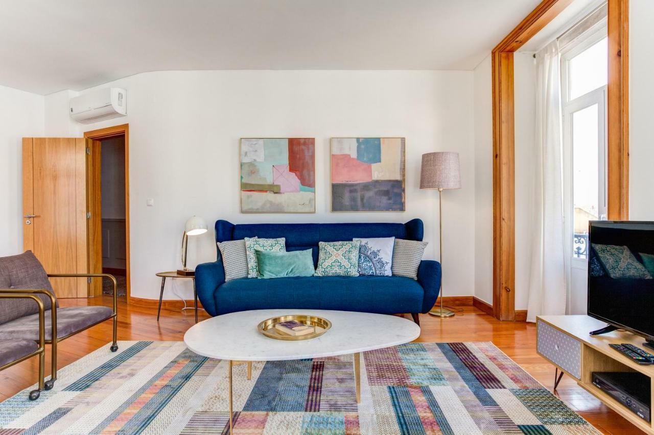 Baixa Beautiful And Luminous 3 Bdr Flat Apartment
